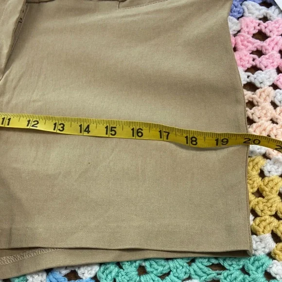 New NWT Joe B Benbasset High Waist Tan Khaki Women's Shorts Size 13 Stretch - Picture 5 of 10